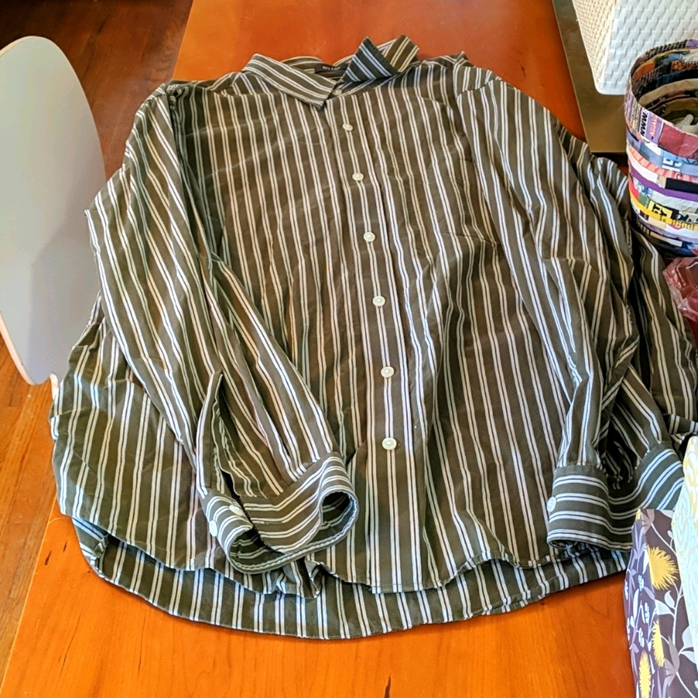 Men's striped button down shirt